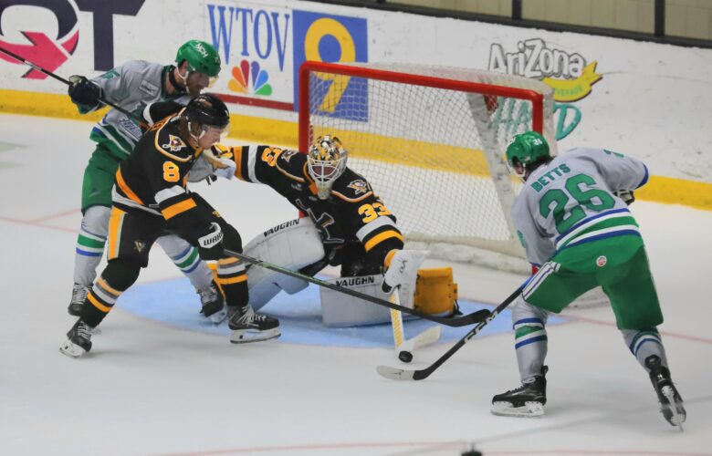 Wheeling Has Its Backs To The Wall As Florida Takes 3-0 Lead With 5-2 Win
